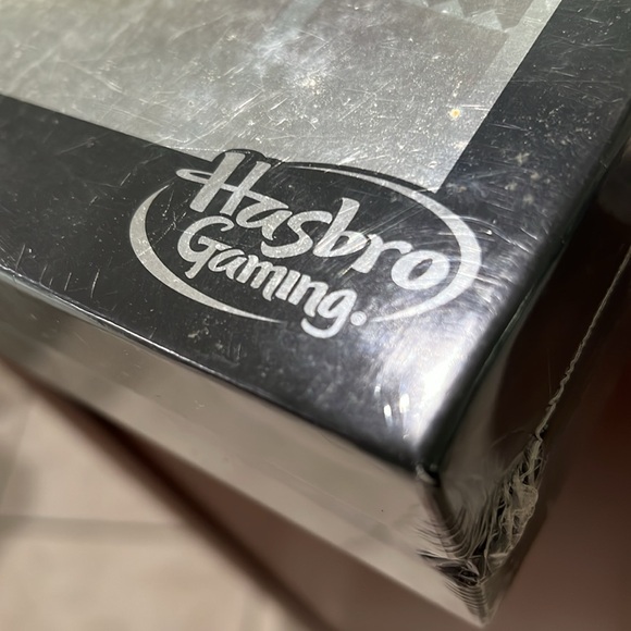 Hasbro Scrabble Game new in box - Silver Line Edition -unopened/sealed - Picture 5 of 9